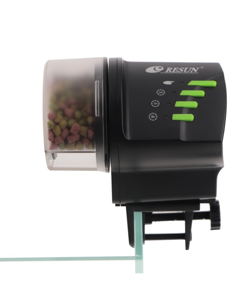 Distributeur automatique Cheffy pour aquarium