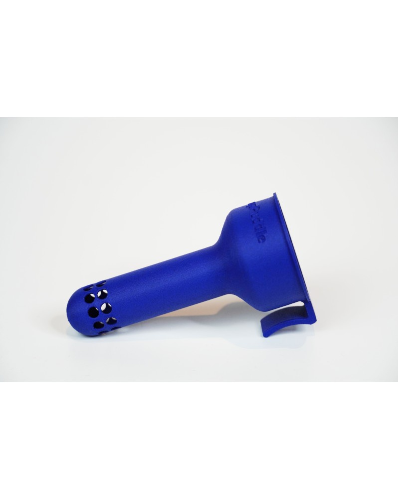 Accessoire de remplissage ShrimpPuddle fixé au bord d'aquarium