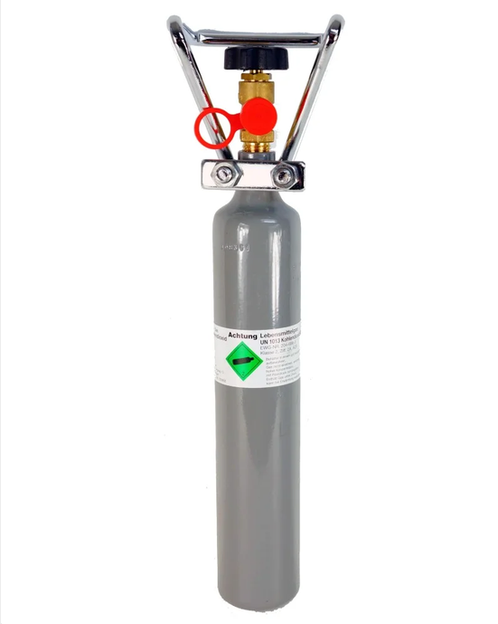 Bouteille CO2 pour aquarium — rechargeable ou jetable, différentes capacités Bouteille CO2 aquarium - rechargeable jetable capacité autonomie système CO2 planté pressurisé